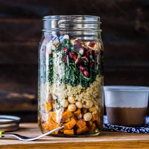 Simple Mason Jar Salad - A Pretty Life In The Suburbs