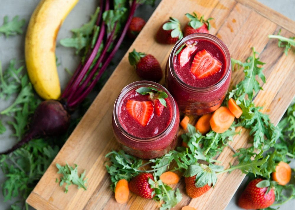 Whole 30 Green Smoothie | Carrot Beet Berry