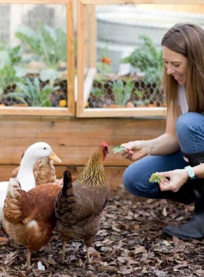 Best selling author Jen Hansard shares backyard garden ideas