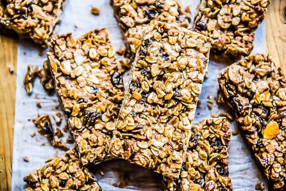 delish homemade granola bars with plant based ingredients