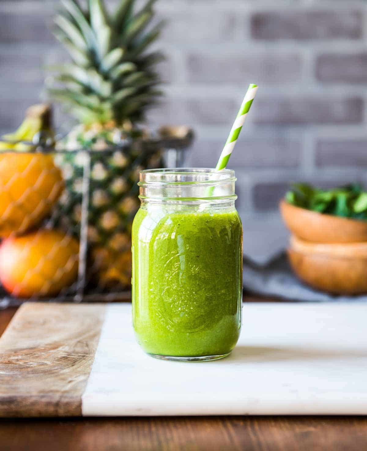 Ultimate Green Smoothie for Weight Loss (Recipe+Guide)