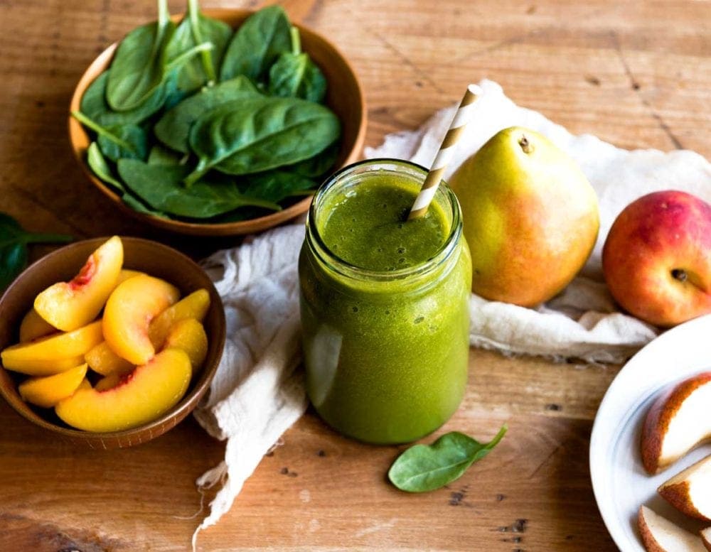 Peach Pear Smoothie with spinach