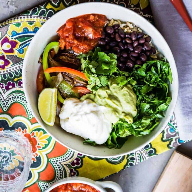 chipotle-veggie-bowl-how-to-build-your-own-veggie-bowl-creations