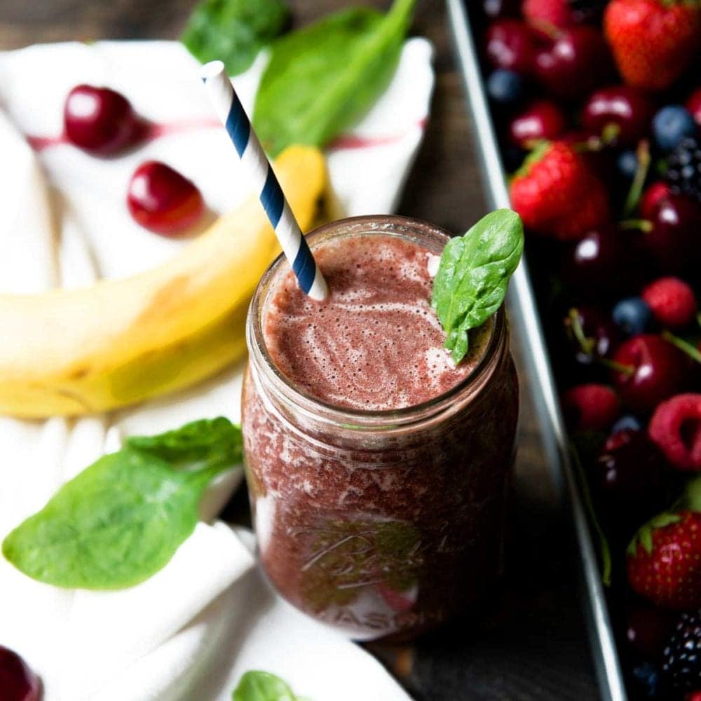 Mixed Berry Smoothie with Spinach