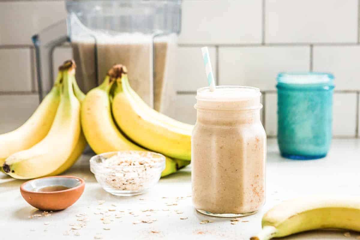 Banana Oatmeal Smoothie Sweet Creamy Breakfast Recipe