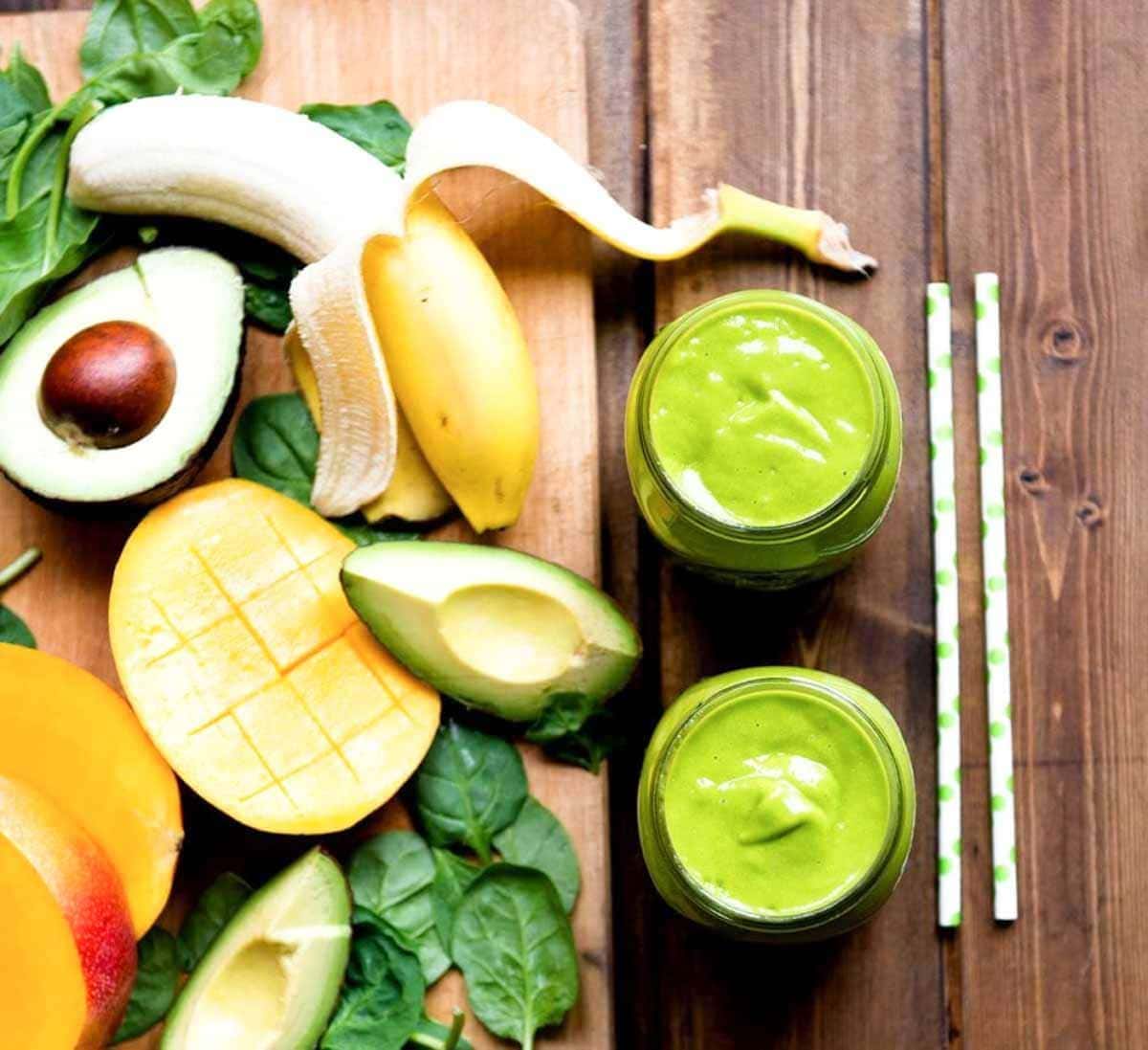 Everyday Green Smoothies: 70 Simple and Tasty Recipes to Lose