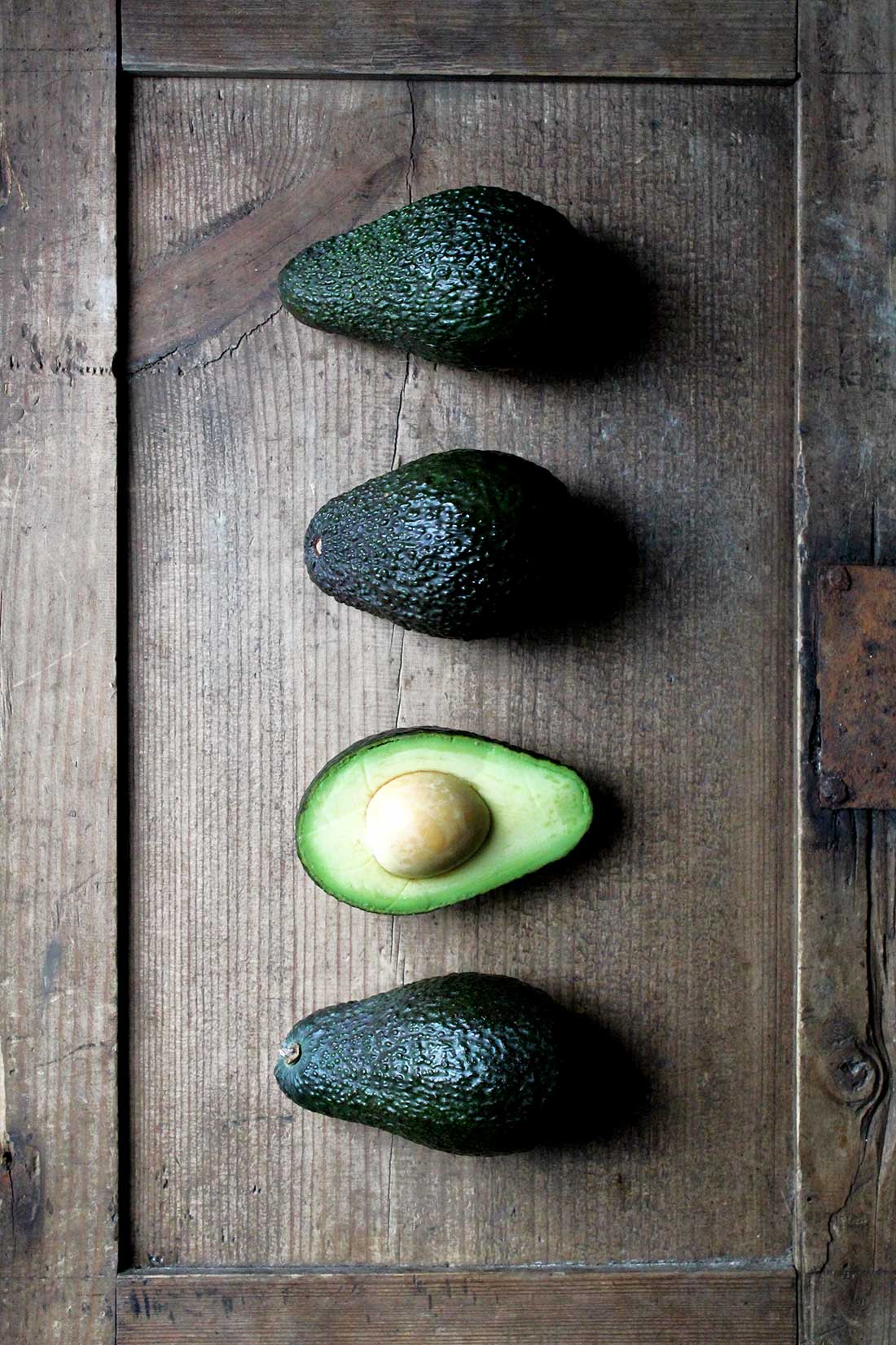 how to perfectly cut an avocado