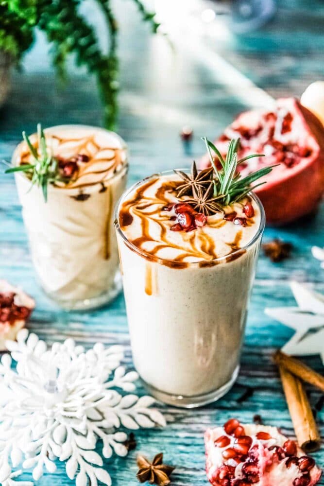 a beautifully delicious holiday drink to ring in the season with healthy gingerbread spice