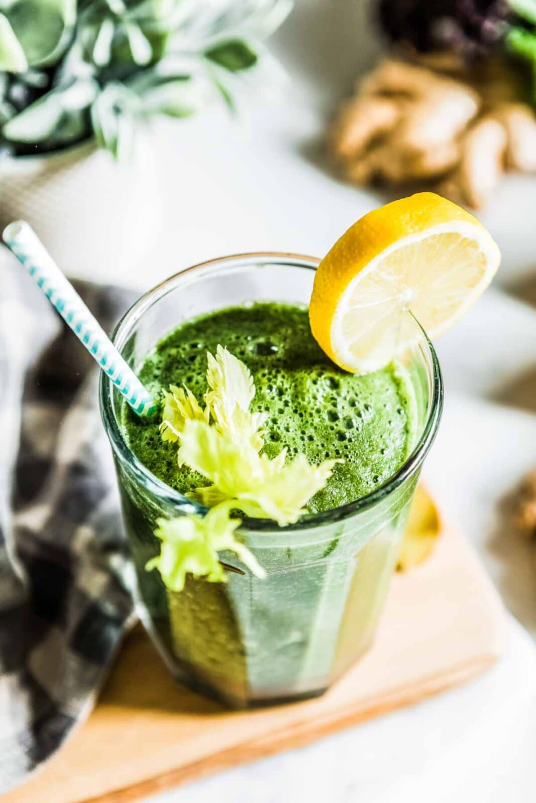 Ultimate Fruit and Vegetable Smoothie | Delicious Wellness in a Cup