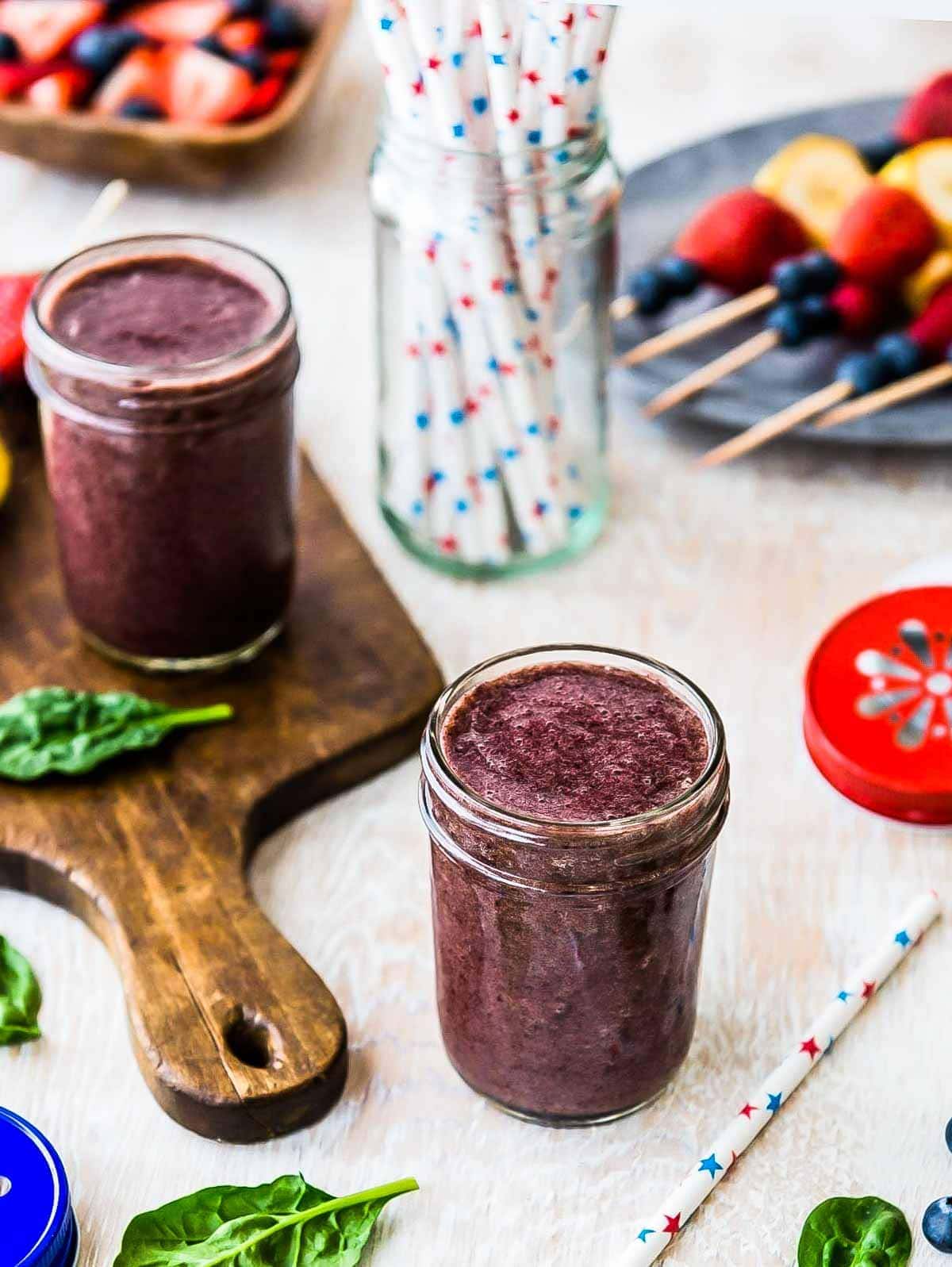 Blueberry Spinach Smoothie The 5Ingredient Smoothie My kids Love