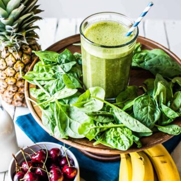 Healthy green smoothie with pineapple