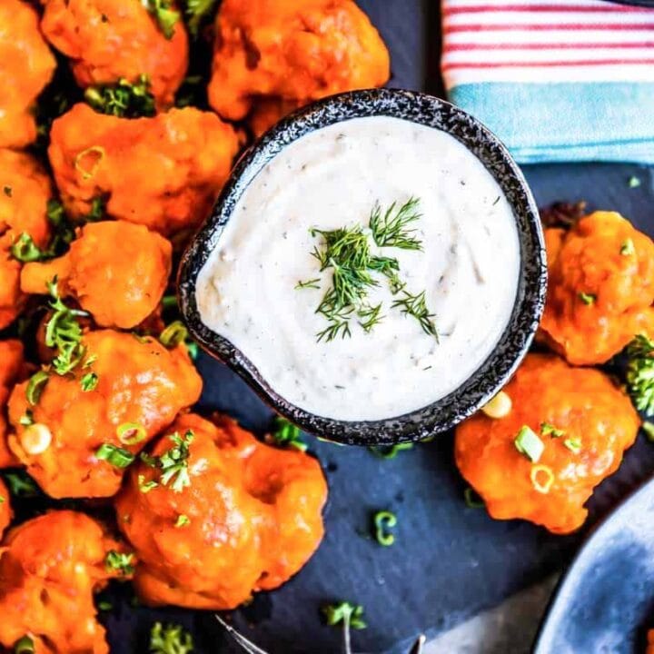 Recipe for vegan buffalo cauliflower wings