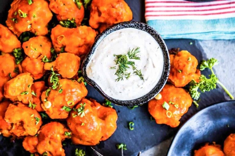 Recipe for vegan buffalo cauliflower wings