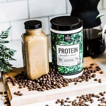 Healthy Coffee Smoothie using protein and caffeine