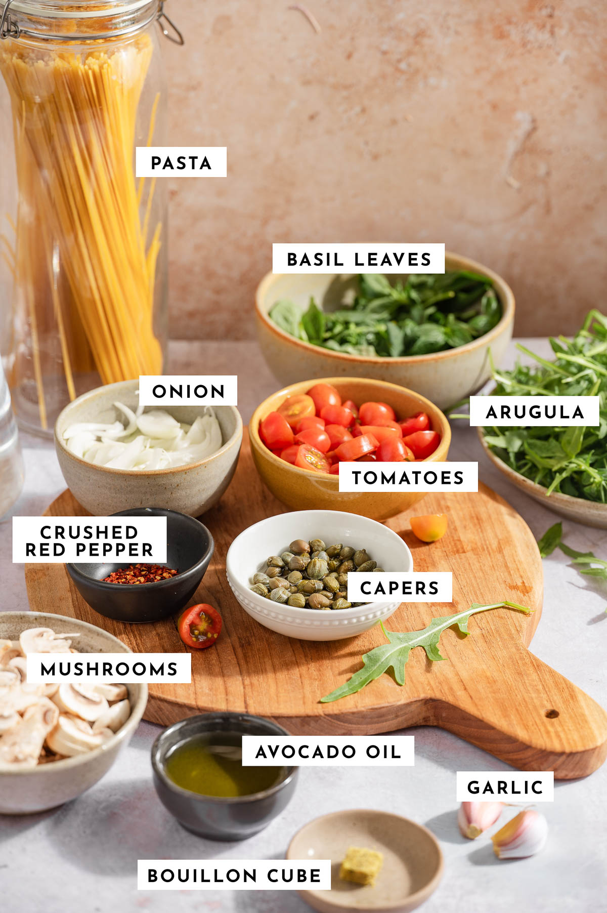 Labeled ingredients for vegan one-pot pasta