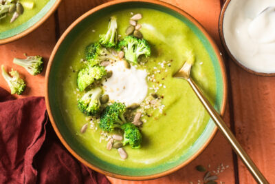 Vegan broccoli soup ready to eat