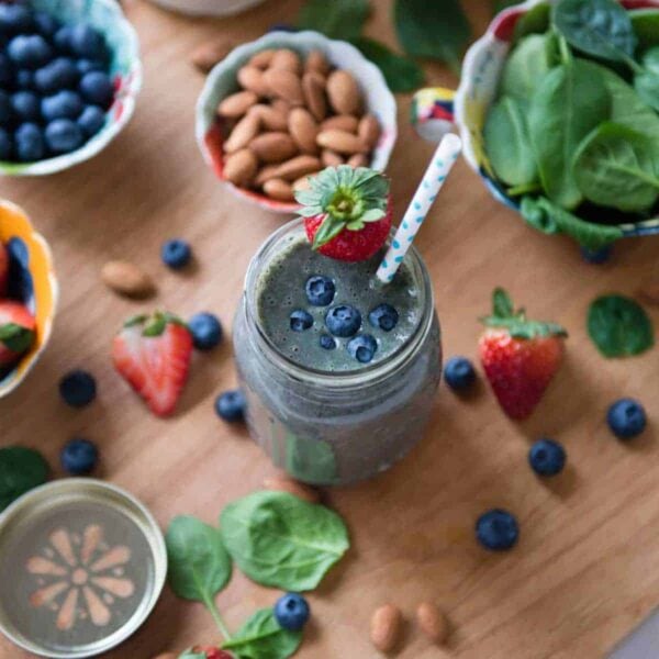 Almond Milk Smoothie - Simple Green Smoothies