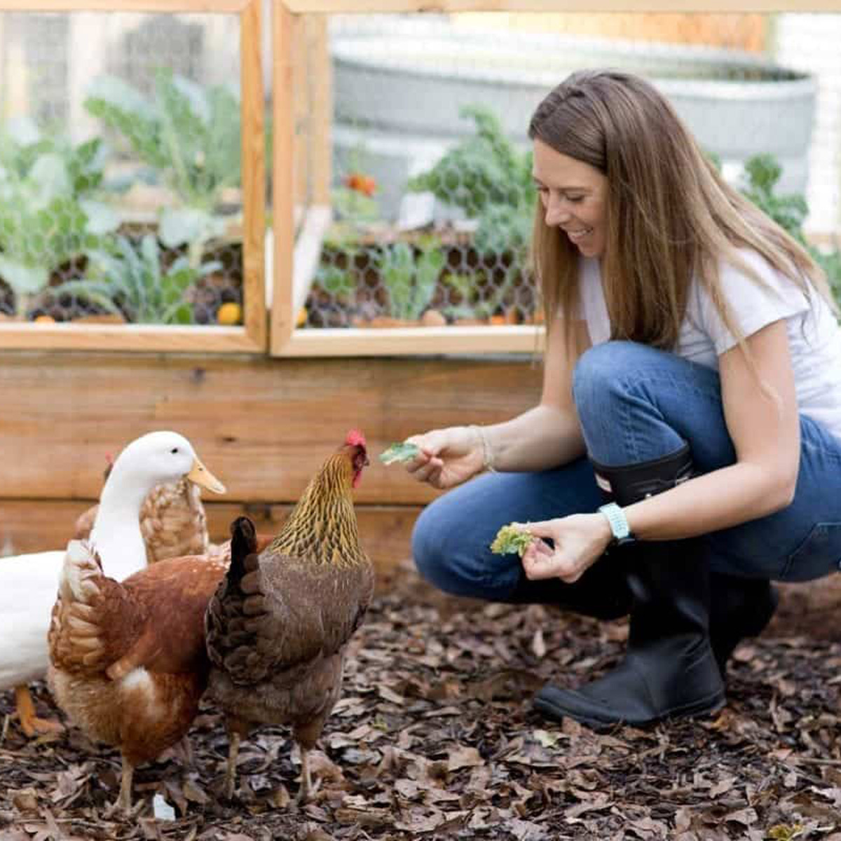 Best selling author Jen Hansard shares backyard garden ideas