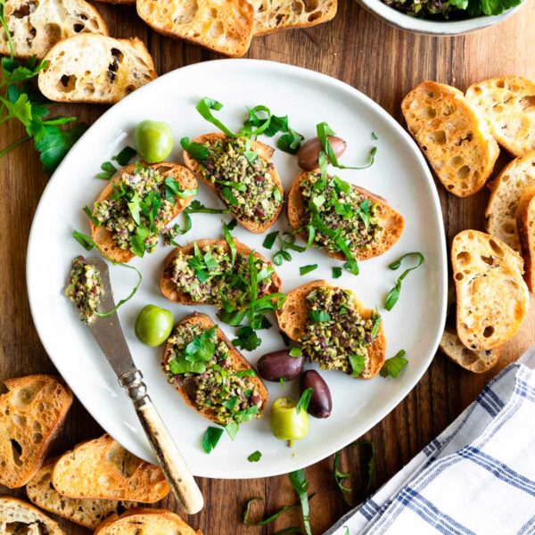 best-green-olive-tapenade-fresh-easy-quick-appetizer