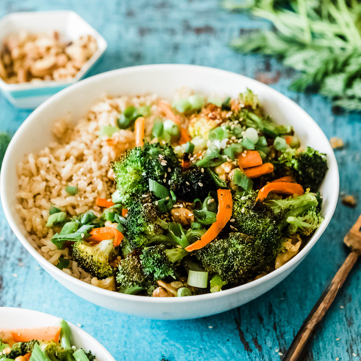 Broccoli Rice Bowl recipes included in this plant based meal plan