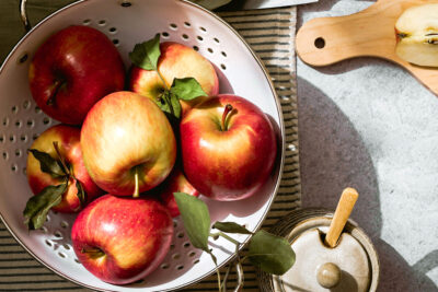 fresh picked apples in a bowl.