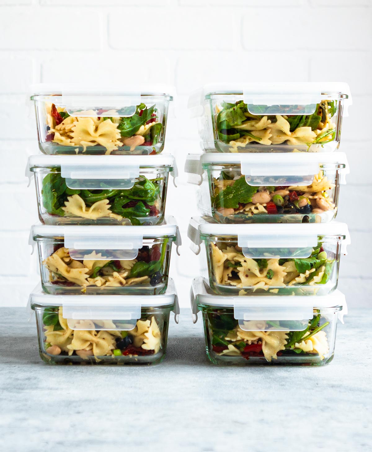 8 containers of meal prep salad recipe.