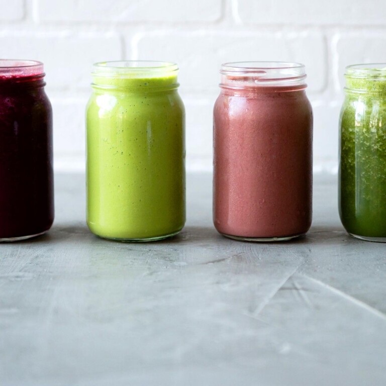 How to Make Your Own Smoothies At Home - A Beginner's Guide 