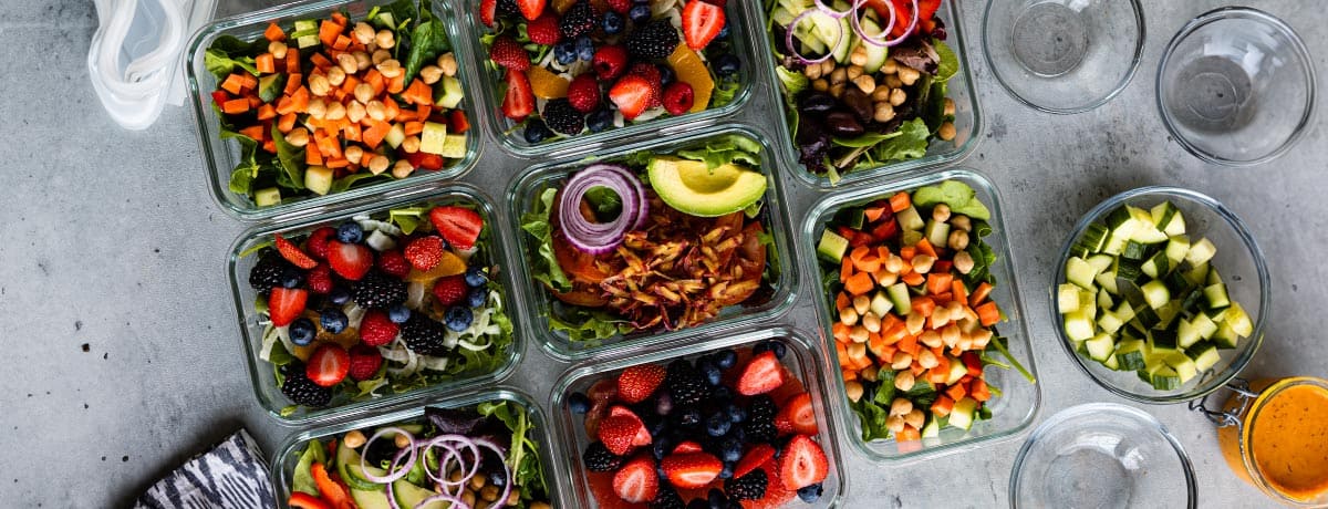 How to Meal Prep Salads - Best Containers, Recipes + Tips
