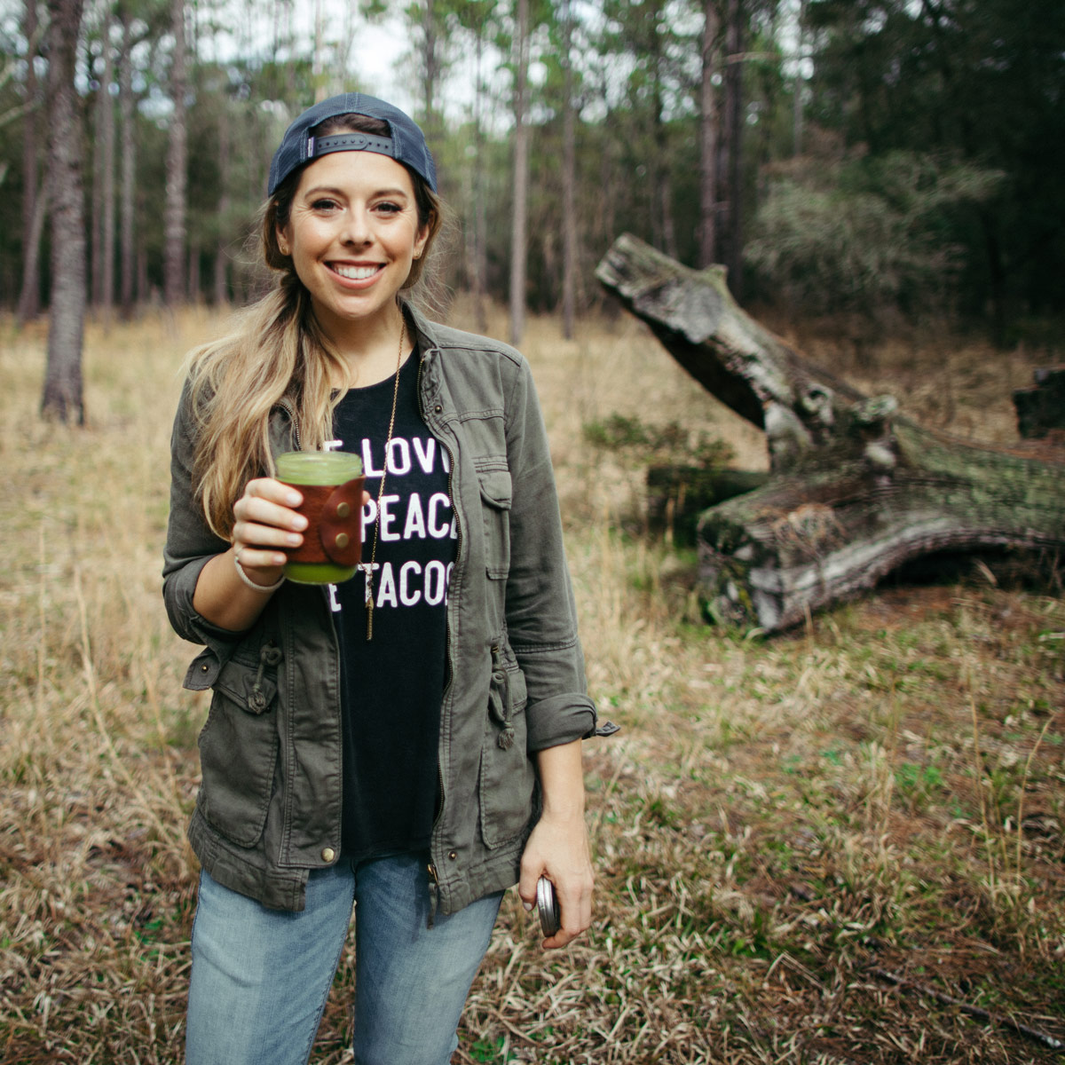 Jen Hansard profile photo with green smoothie