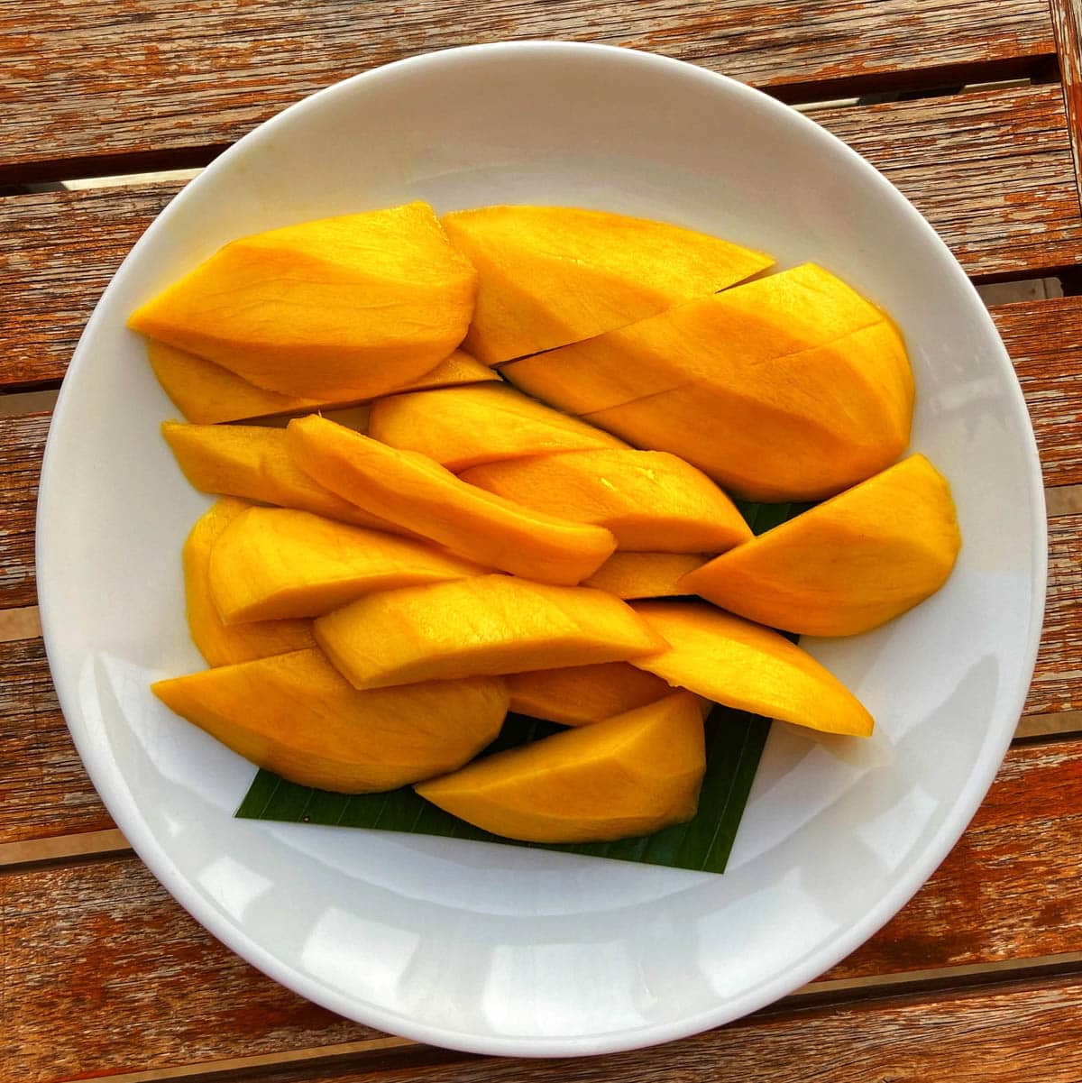 cut mango on a plate