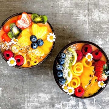 mango-smoothie-bowl-tropical-smoothie-bowl