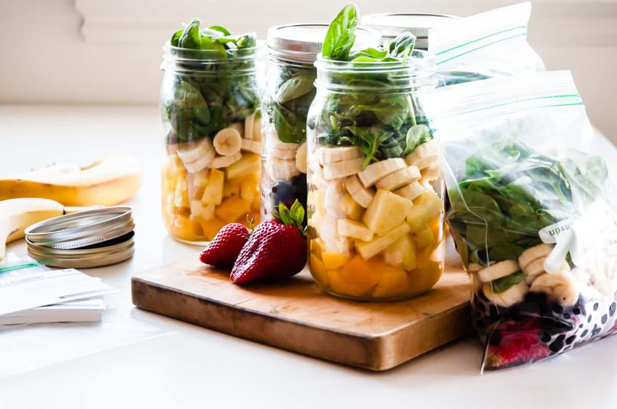 Freezer Smoothies in Mason Jars, Grab and Go