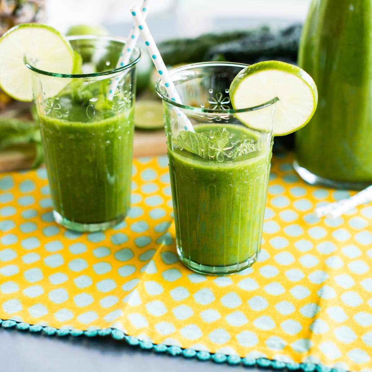 Pineapple Mint Smoothie - Simple Green Smoothies