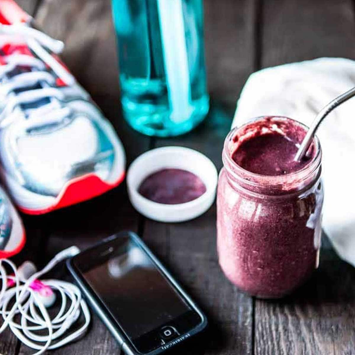 Post-Workout Smoothie Ideas for Athletes - Nutrition By Mandy