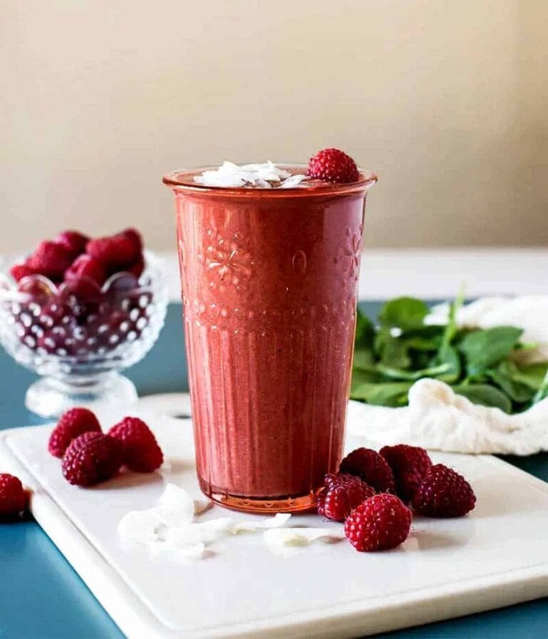 Raspberry smoothie recipe with greens