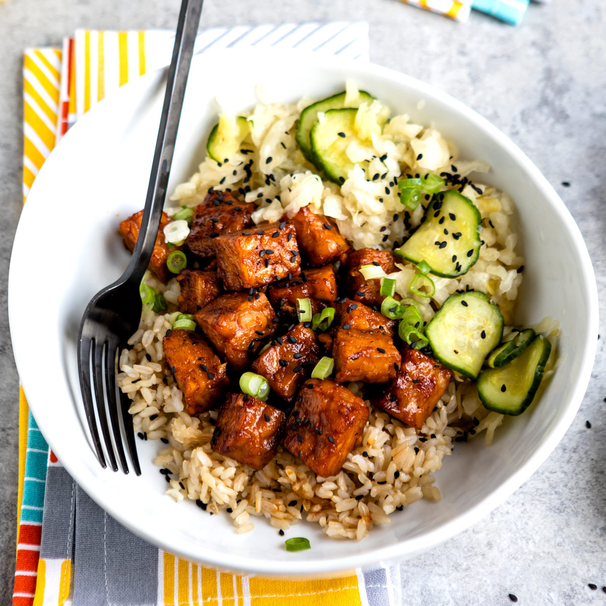 spicy marinated tempeh bowl recipe.