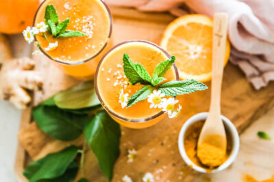 Turmeric smoothie with fresh mint and honey.