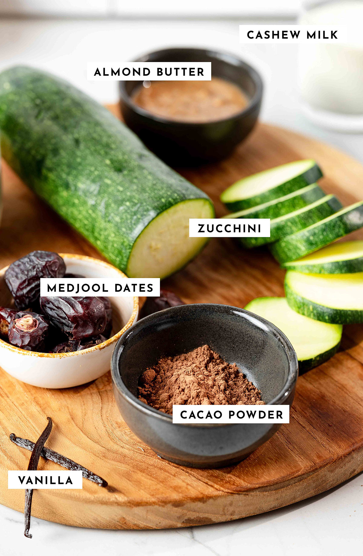 Ingredients for zucchini smoothie that are low calorie